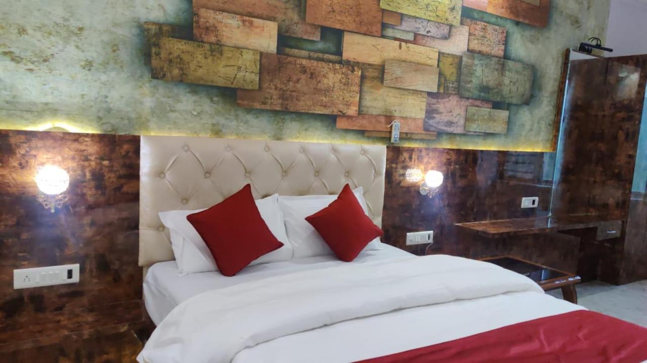 Hotel Relax Bhopal Buitenkant foto